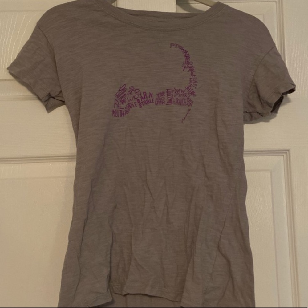 GREY CUFFYS SCOOP NECK!